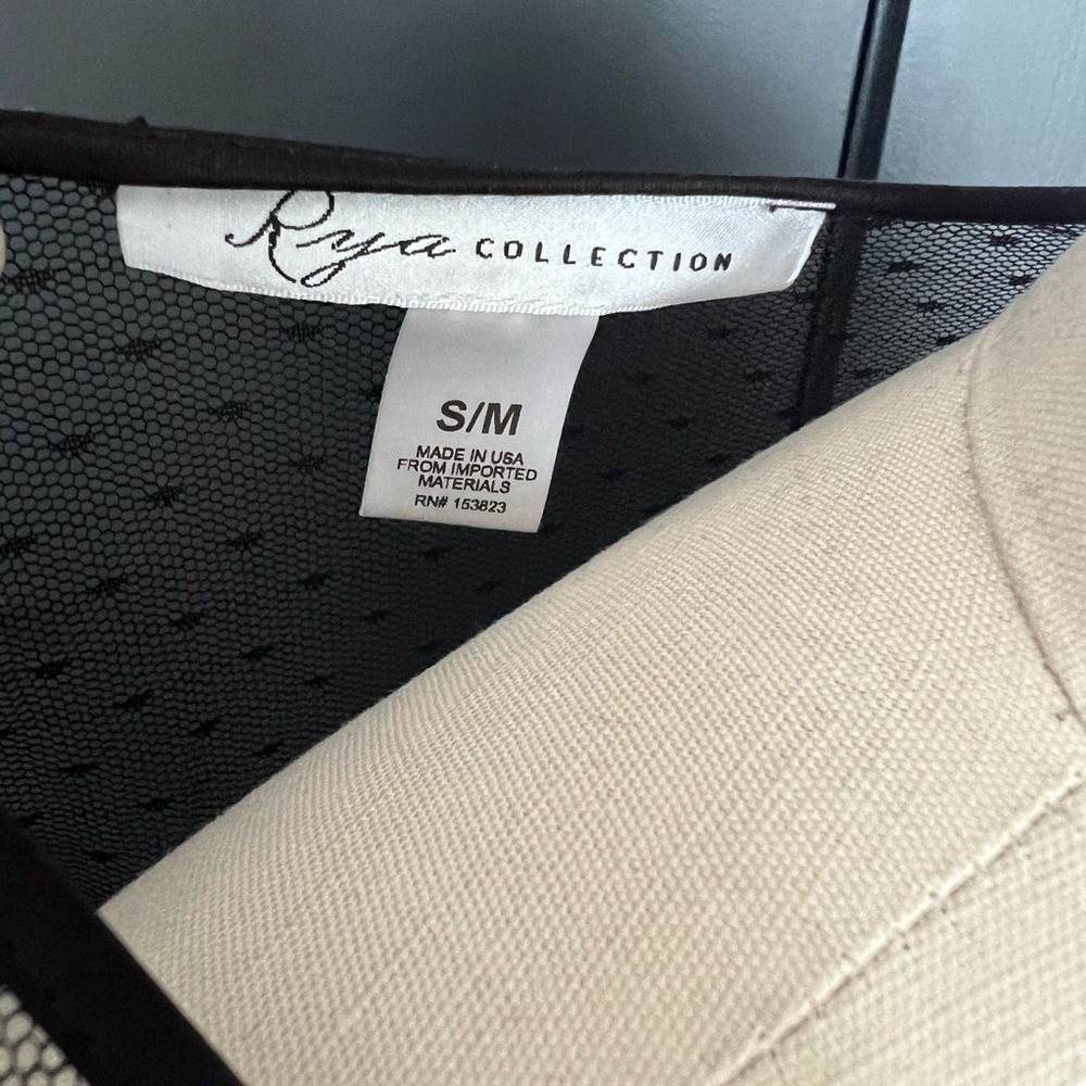 Rya Collection Lace Robe/Coverup - Picture 5 of 6